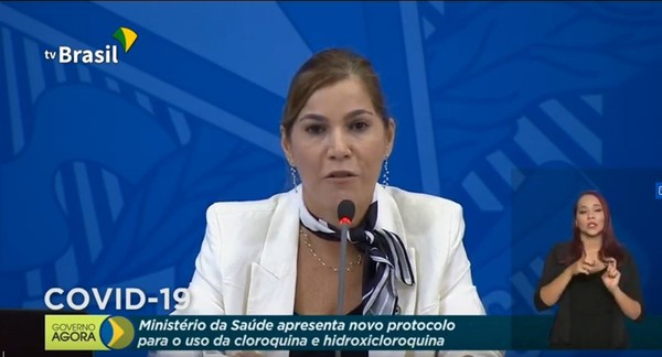 Secretária cita ‘clamor’ da população e necessidade de resposta para justificar liberação da cloroquina em casos leves