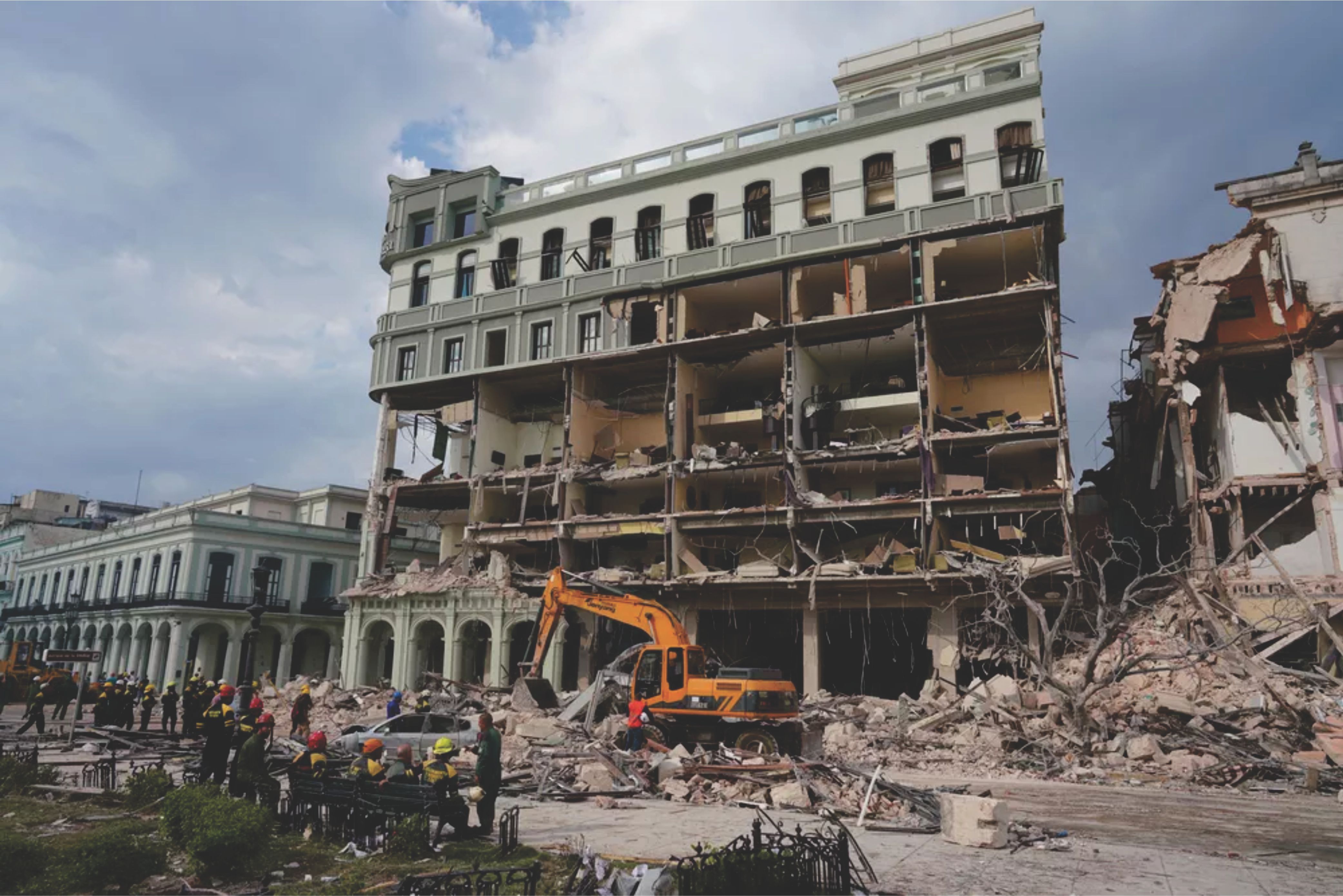 Sobe a 30 número de mortos em explosão em hotel de Cuba